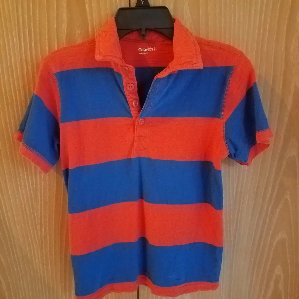 GAP kids polo, EUC size‎ S